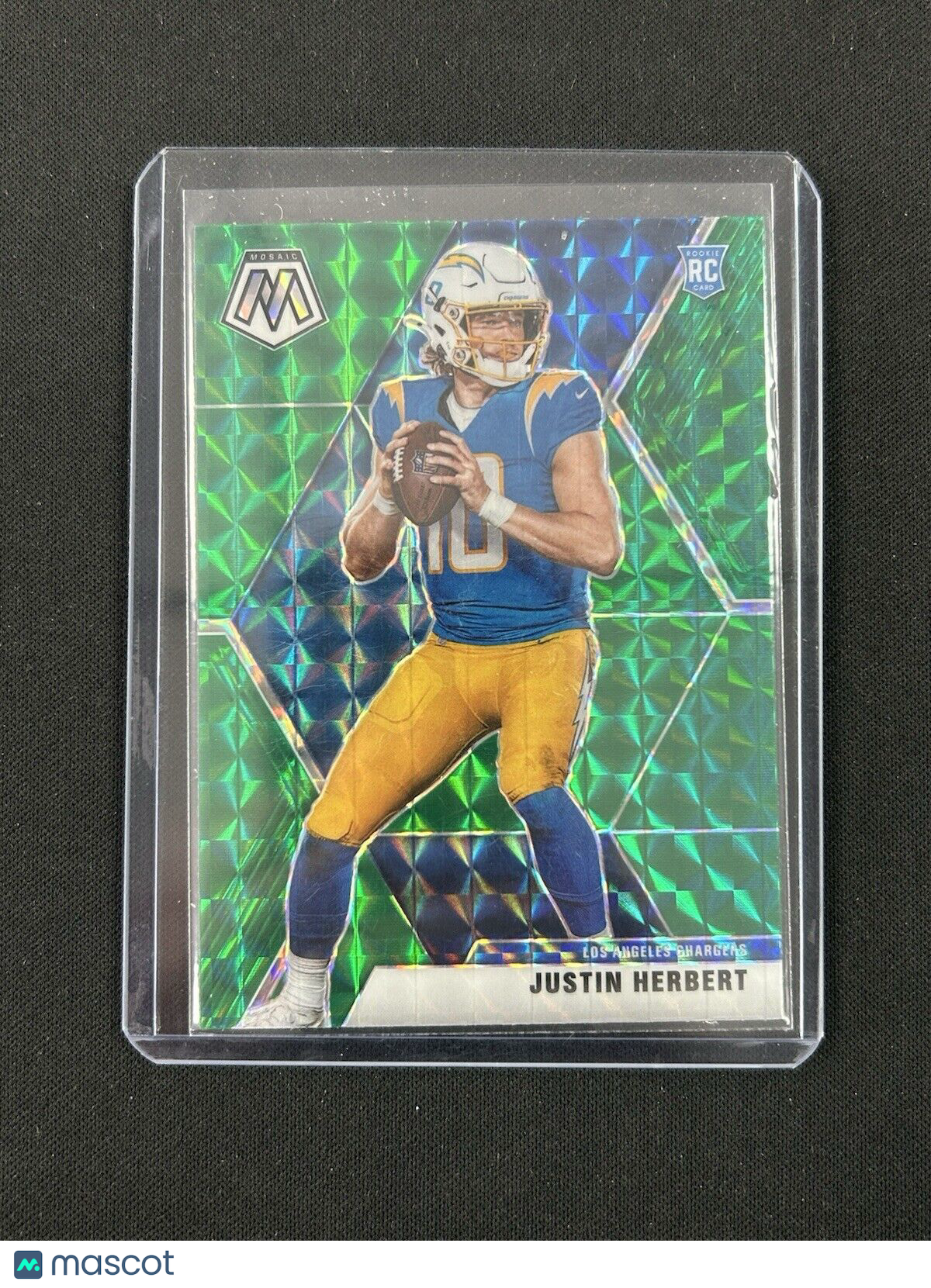 2020 Panini Mosaic Green Prizm #204 Justin Herbert