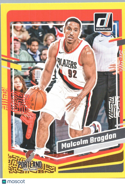 2023-24 Panini Donruss Malcolm Brogdon #17